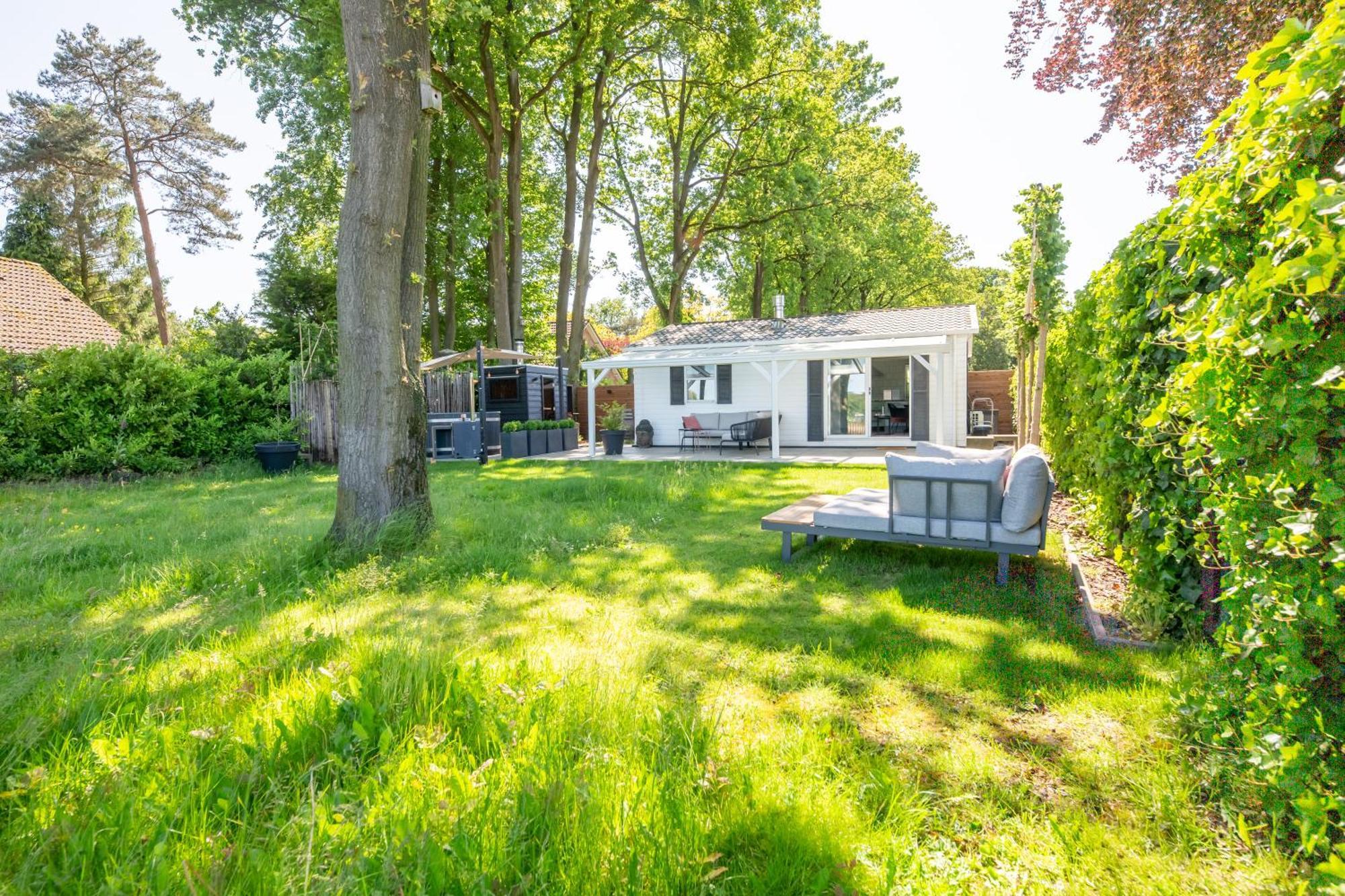 86, Bed & Outdoor Wellness - Sauna, Hottub, Icebath & Outdoor Shower Included! Oisterwijk Bagian luar foto